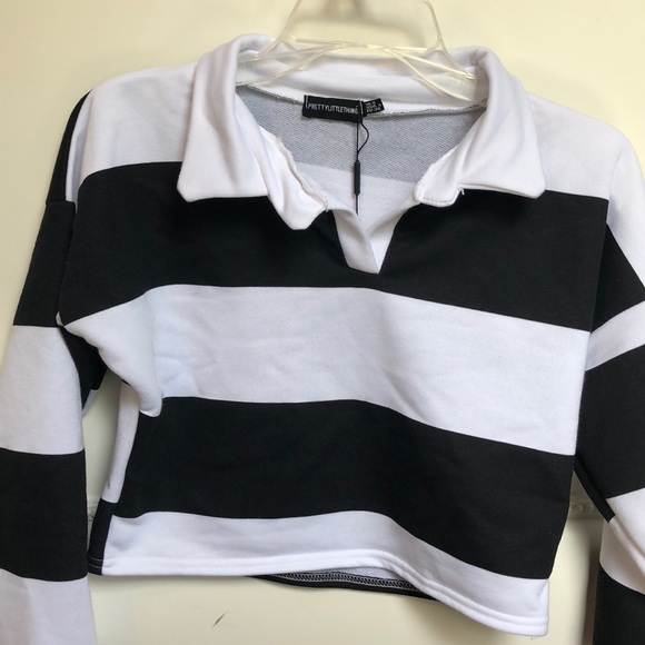 PrettyLittleThing Tops - Stripe crop top